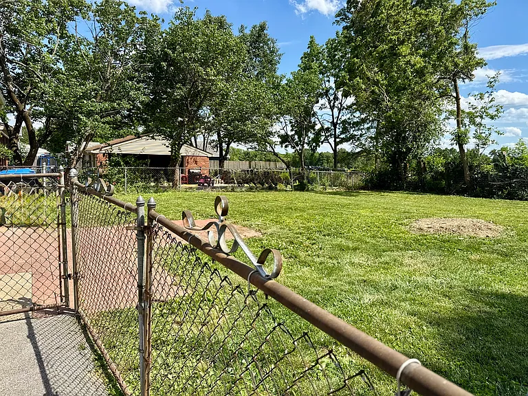 9416 Plumwood Rd — Photo 13