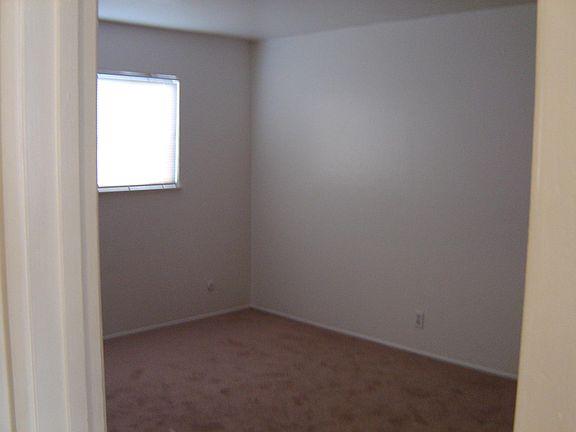 4th image of 1587 Quebec Ct #2