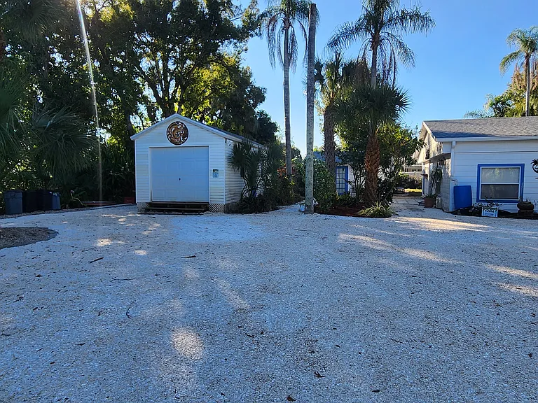 huge front area. ample parking..your parking is to the left here..in front of shed
