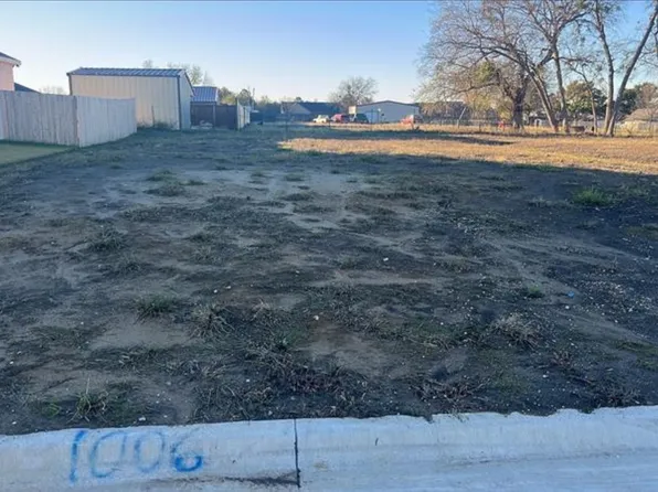 1006 Caspian Ln, Leonard, TX 75452