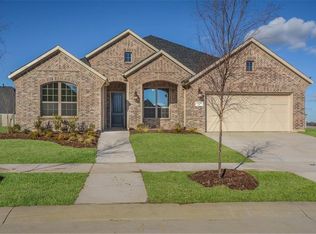 1116 10th St, Roanoke, TX 76262