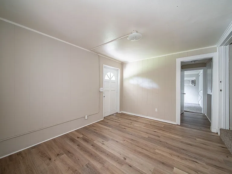 2204 7th Ave — Photo 11