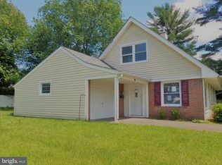 41 Mayapple Ln, Willingboro, NJ 08046