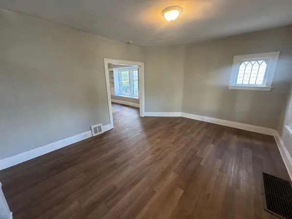 14200 Scioto Ave, East Cleveland, OH 44112