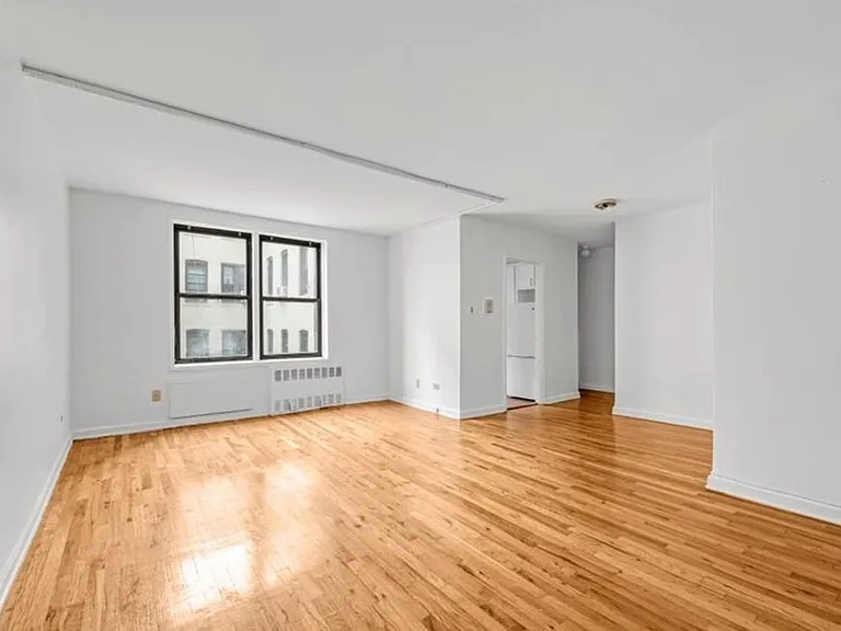 2909 Ocean Ave #2 — Photo 5