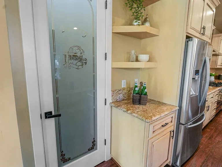 8856 Venikov Pl — Photo 9