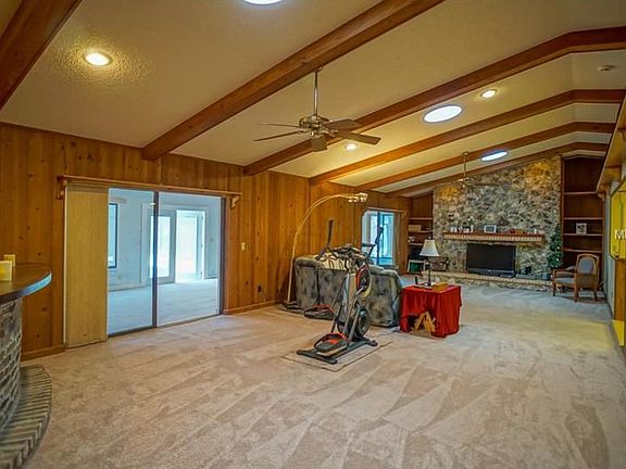 2nd image of 10 Robinwood Dr