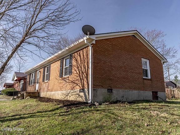 2nd image of 1722 Bayberry Dr