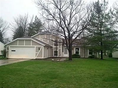 20691 Forestwood Dr photo 1