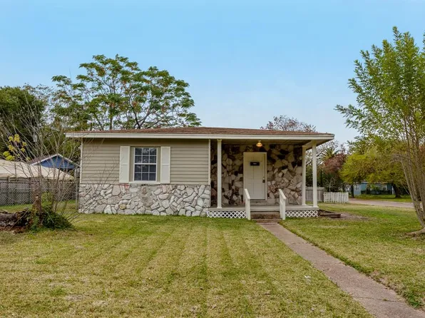 709 11th St N, Texas City, TX 77590