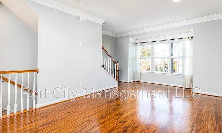 4519 Foster Ave — Photo 7
