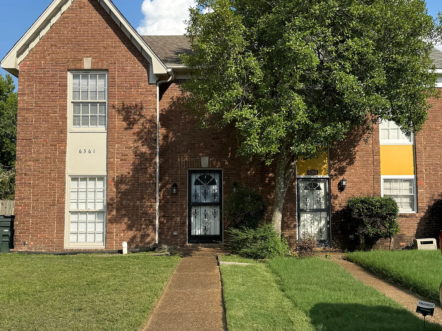 2 bed, 1392 sqft, $1,285 — Photo 1