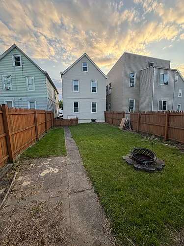 362 River Dr #1 Photo 1
