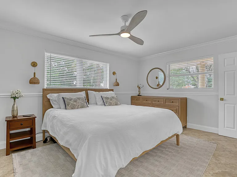 561 Anchorage Dr — Photo 11