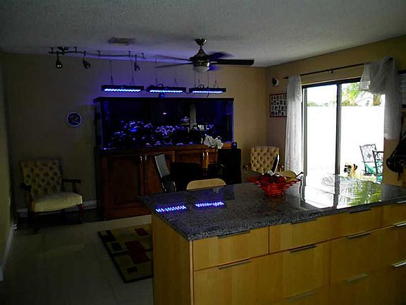 5th image of 1041 Seabrook Ave