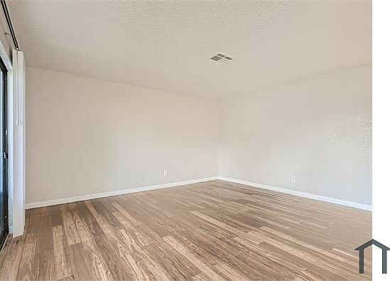 5th image of 2853 Wheelwright Dr APT A
