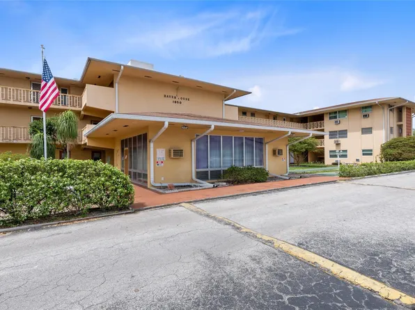 1050 E Sample Road #206, Pompano Beach, FL 33064