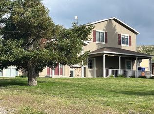 712 Antelope Gap Rd, Wheatland, WY 82201