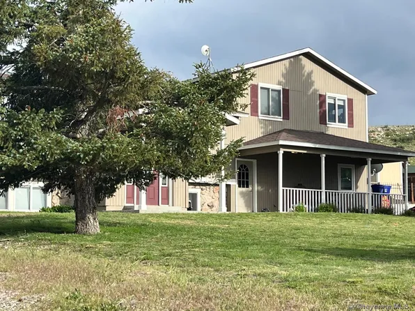 712 Antelope Gap Rd, Wheatland, WY 82201