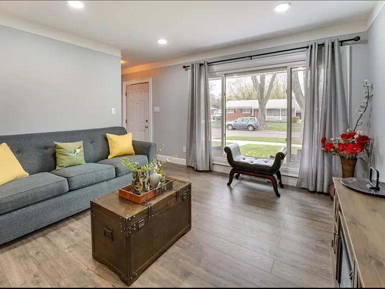 1444 Wacon Dr — Photo 5