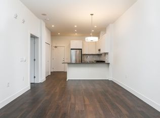 131 E 3rd St #104, North Vancouver, BC V7L 0E3
