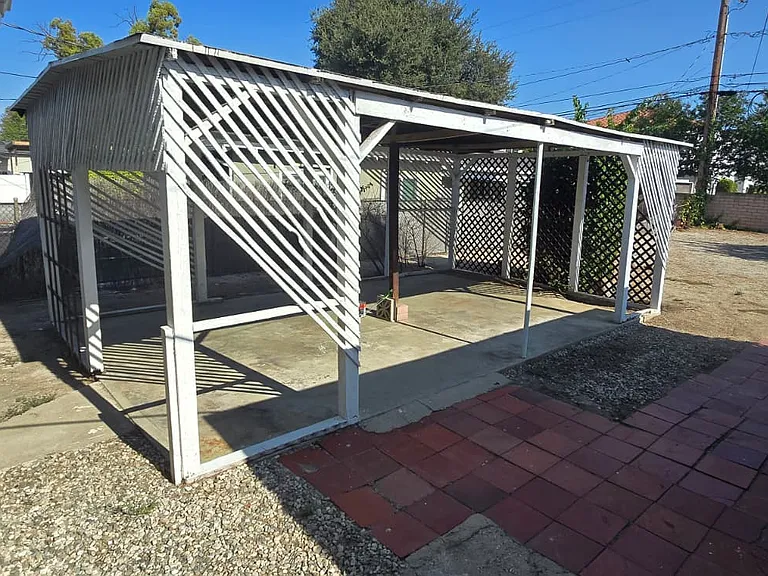 856 W Colorado Blvd — Photo 29