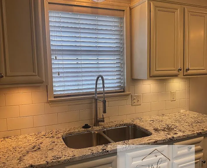 1855 Arden Ln — Photo 6