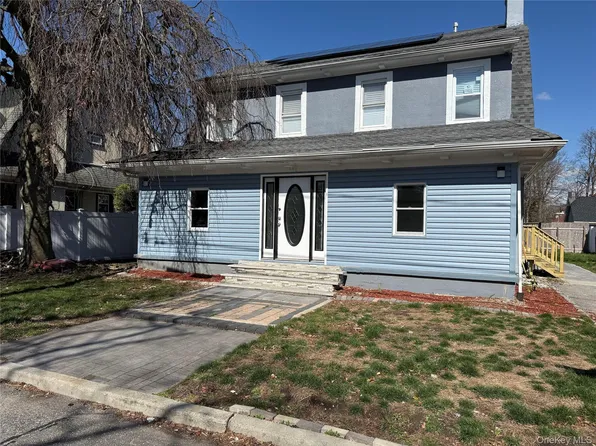 852 Station Pl, Woodmere, NY 11598