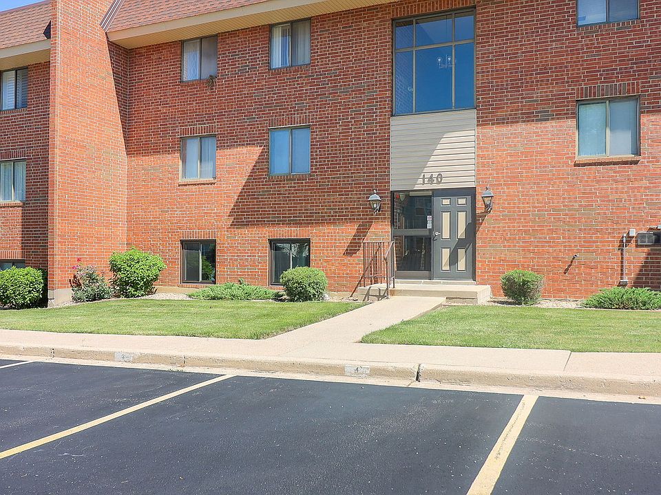 1st image of 140 E Fountainview Ln APT 1B