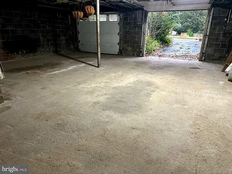 1 High Acres Dr — Photo 26