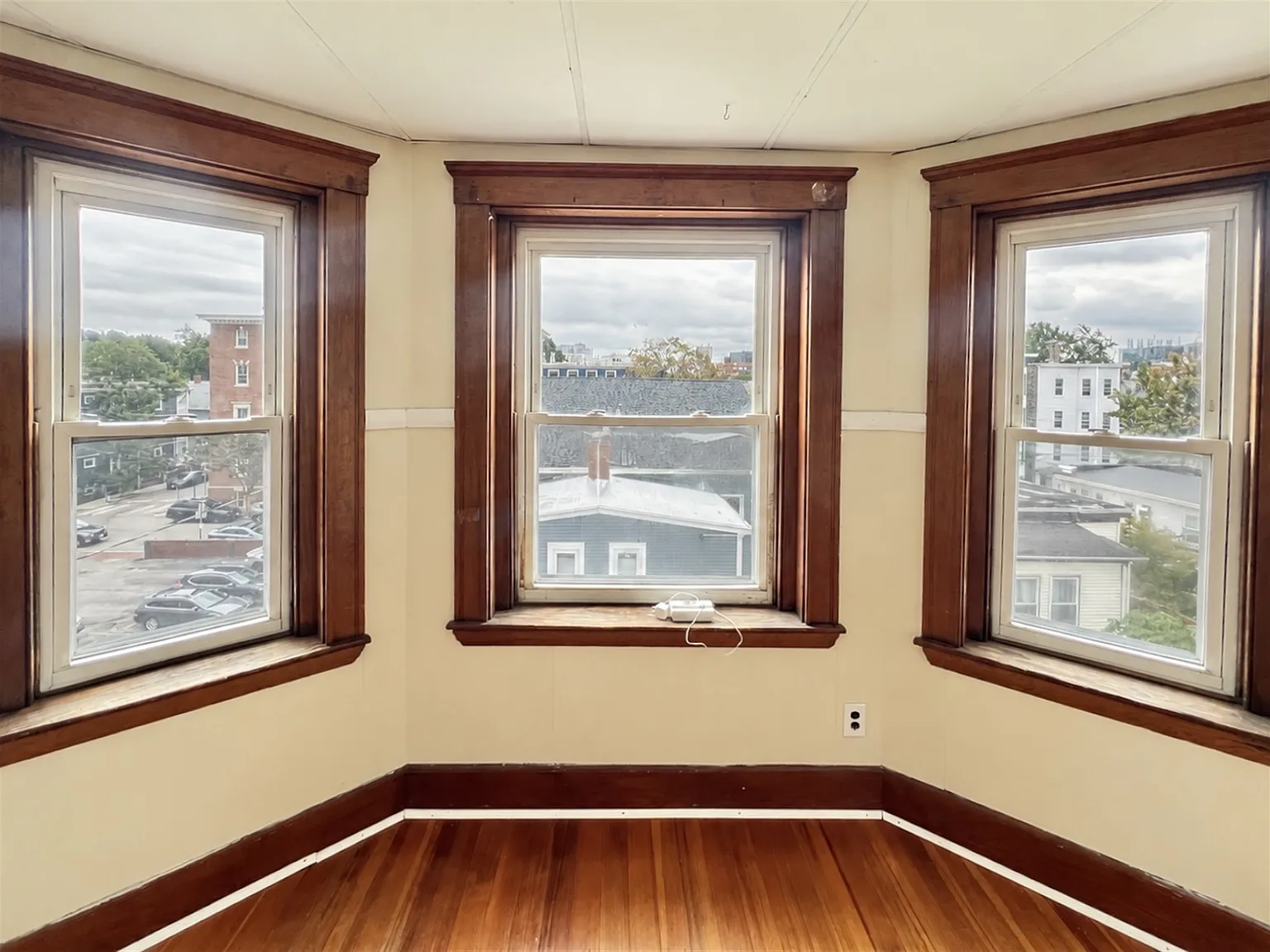 3 bed, $3,700 — Photo 3