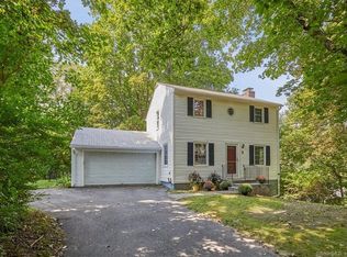 3 Mountain Rd, Danbury, CT 06810