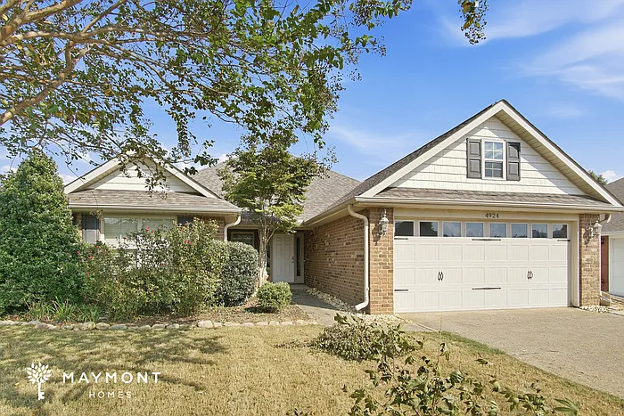 4 bed, 2.0 bath, 1825 sqft, $1,845 — Photo 2