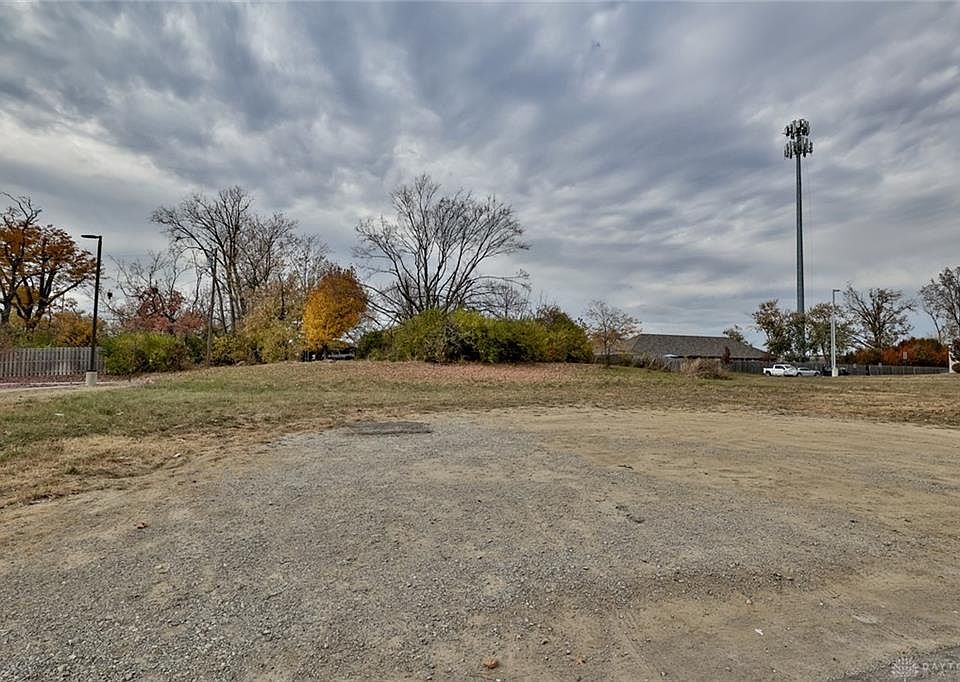 1st image of 0 Towne Center Dr