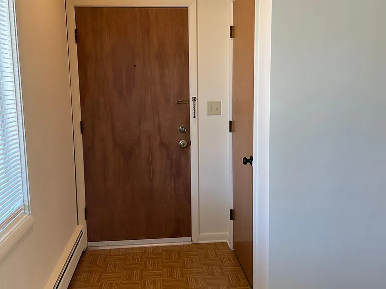 67 W Crystal Lake Ave — Photo 9