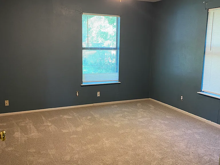 215 S Tatum Ave — Photo 10