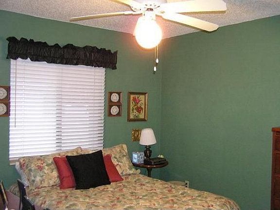 5th image of 58 Lake Forest Pl