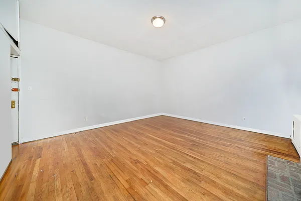 Rented by Living New York | media 4