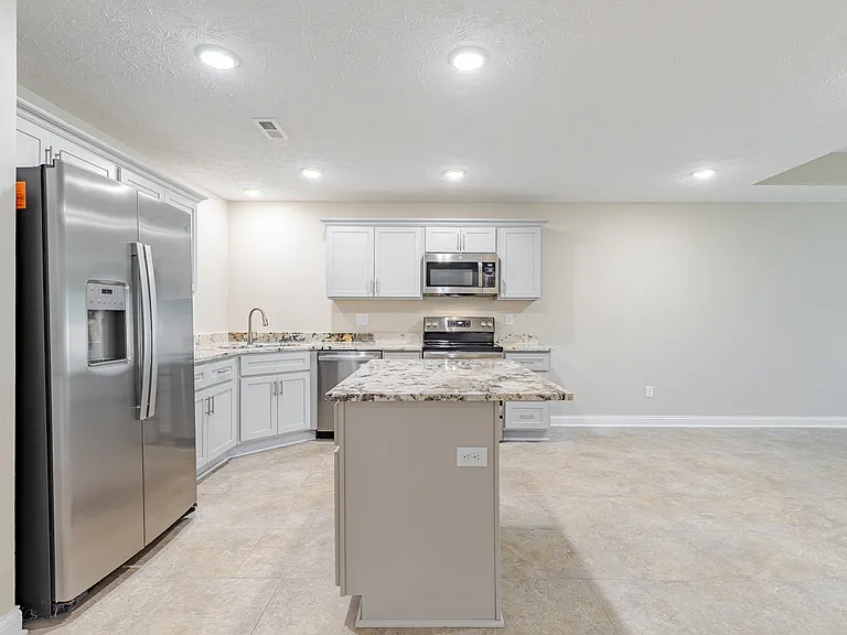 305 Breckinridge Cir — Photo 13