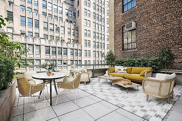 1st image of 330 W 39th St APT 11E