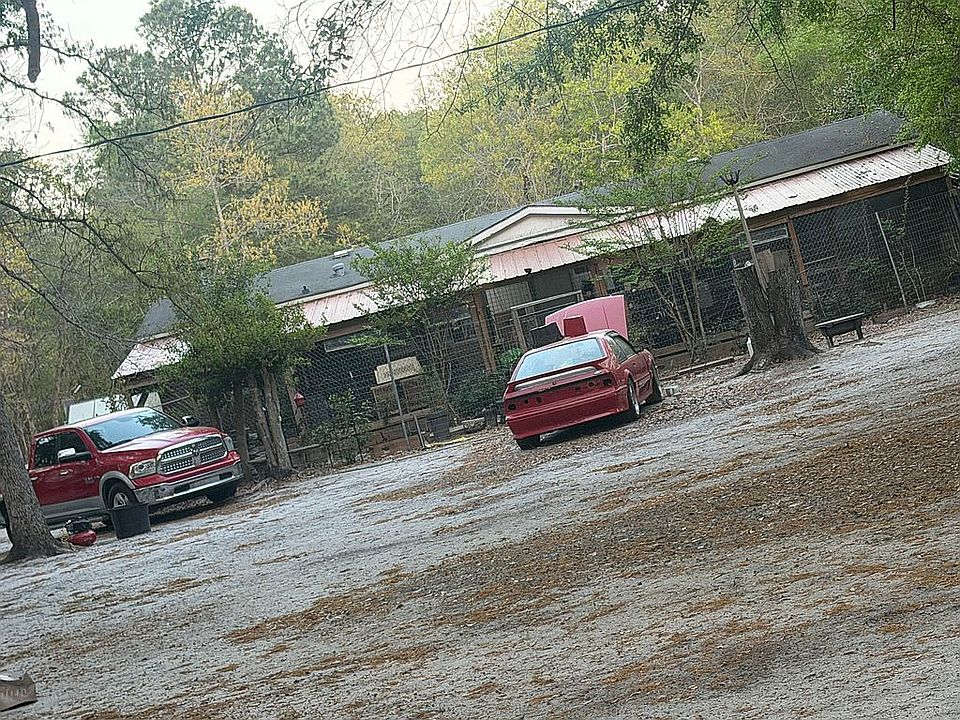 2nd image of 3940 McArtor Ln