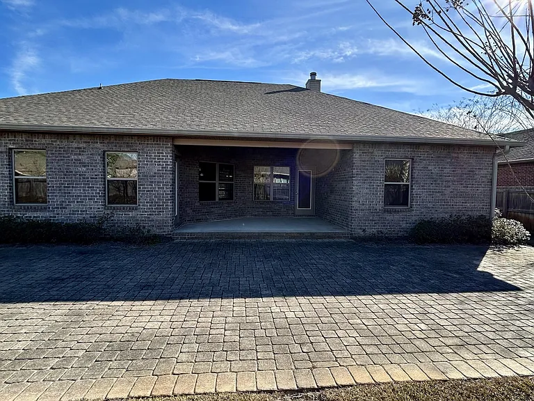 80 S Knightsbridge Ct — Photo 44