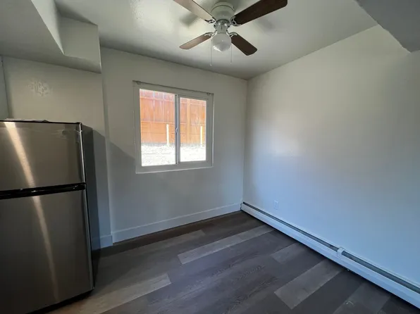 Creekside Townhome Apartments, 2400 Sutro St #2410-1, Reno, NV 89512