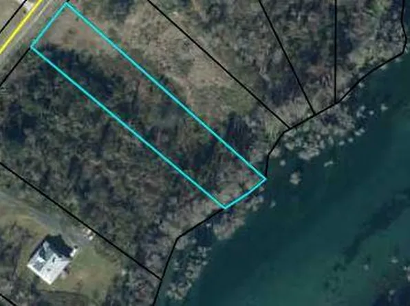 4 Spring Chase Ln, Marianna, FL 32446