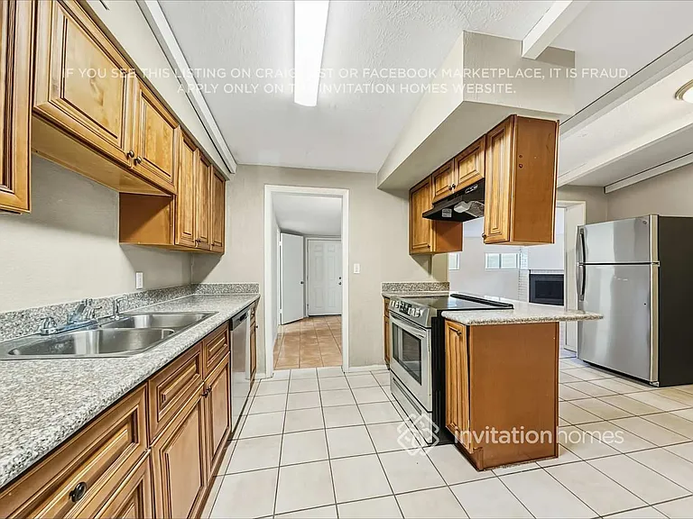 449 S Stewart — Photo 15
