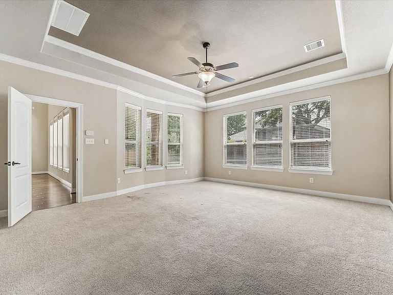 10603 Hollowback Dr — Photo 12