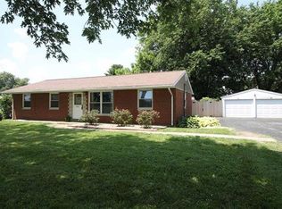 1717 Pleasant Ridge Rd, Maryville, IL 62062