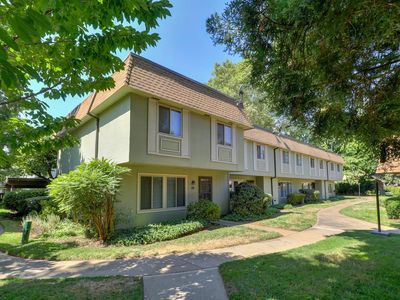 8875 Salmon Falls Dr UNIT C, Sacramento, CA, 95826