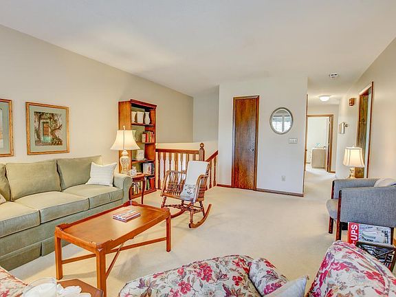 3rd image of 2025 Walnut Grove Ln N