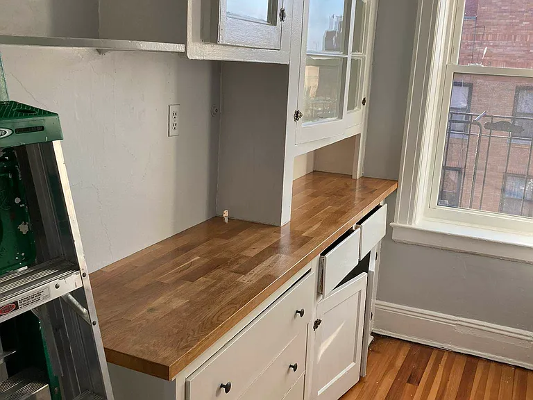 28-05 37th St #4G — Photo 3